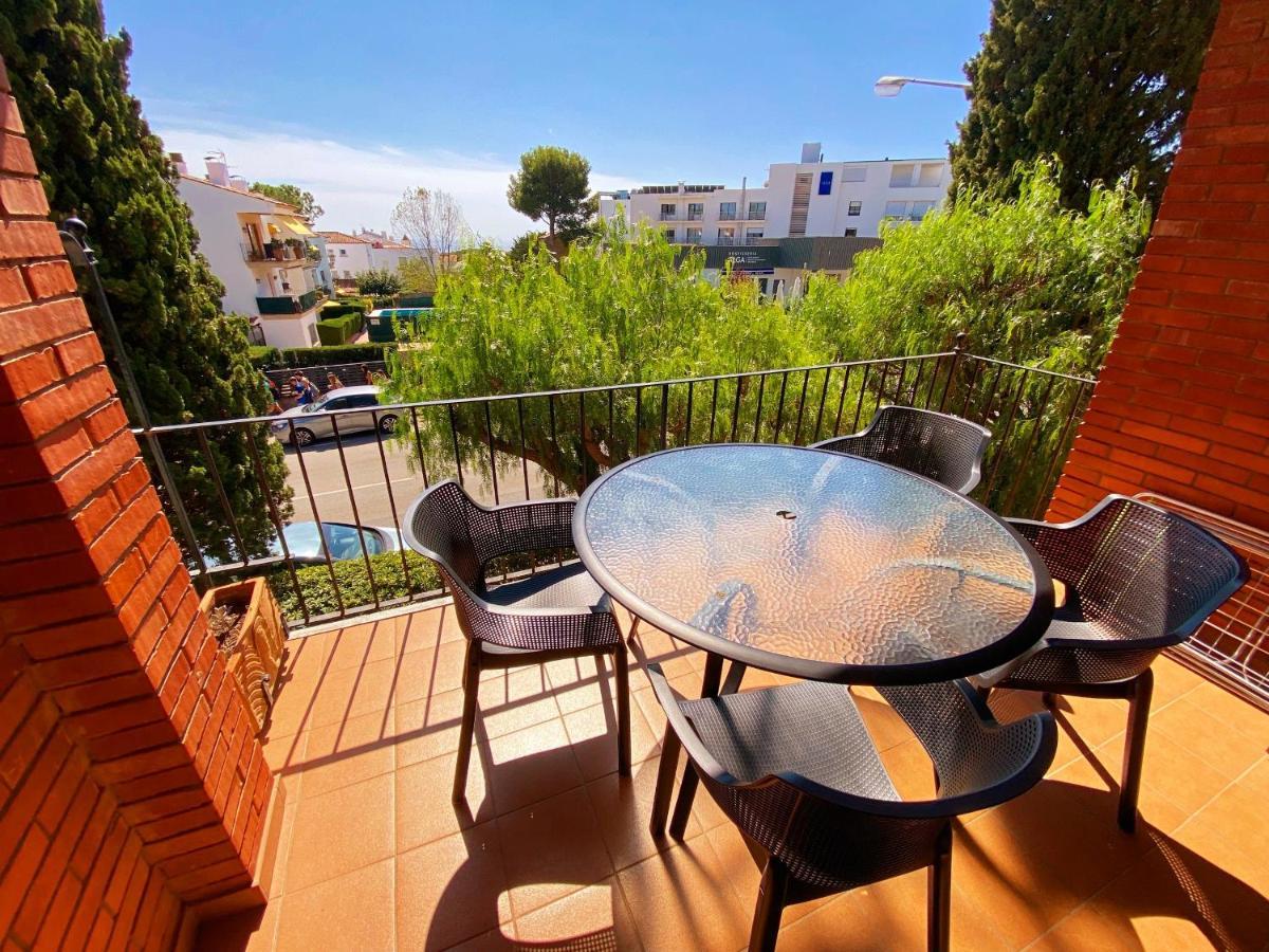 Apartament Gran Amb Parquing A 5 Min Del Centre Калелья-де-Палафружель Екстер'єр фото